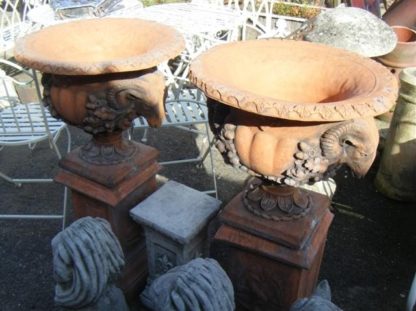 Urns and fountains