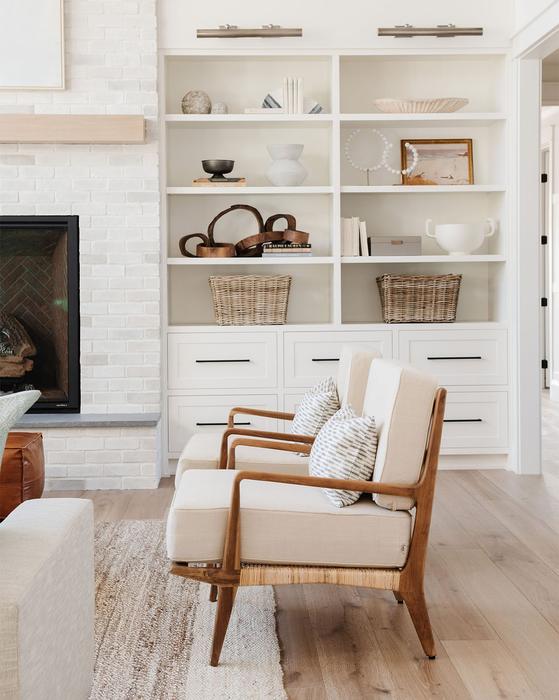 Living room alcove