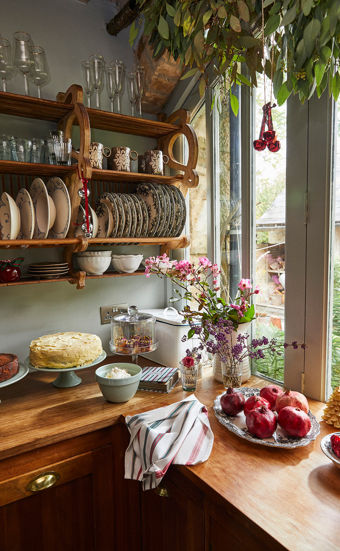 Cottagecore Shelves